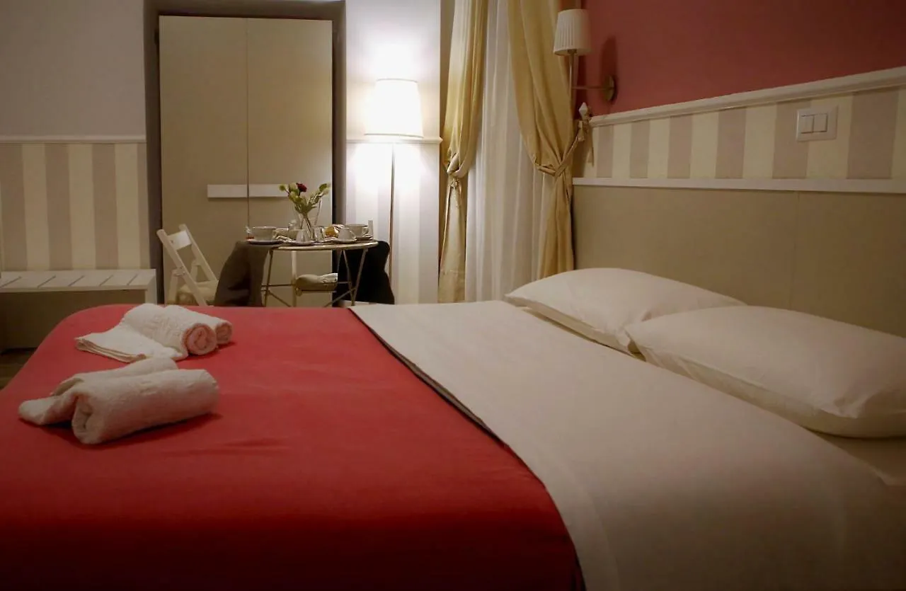 Bed & Breakfast 61 Piazza Cavour B&B Neapel Italien