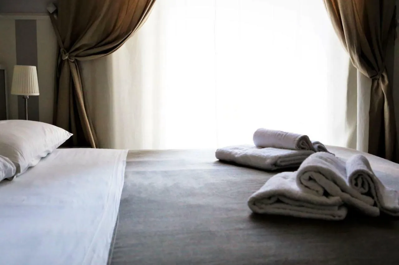 Bed & Breakfast 61 Piazza Cavour B&B Neapel